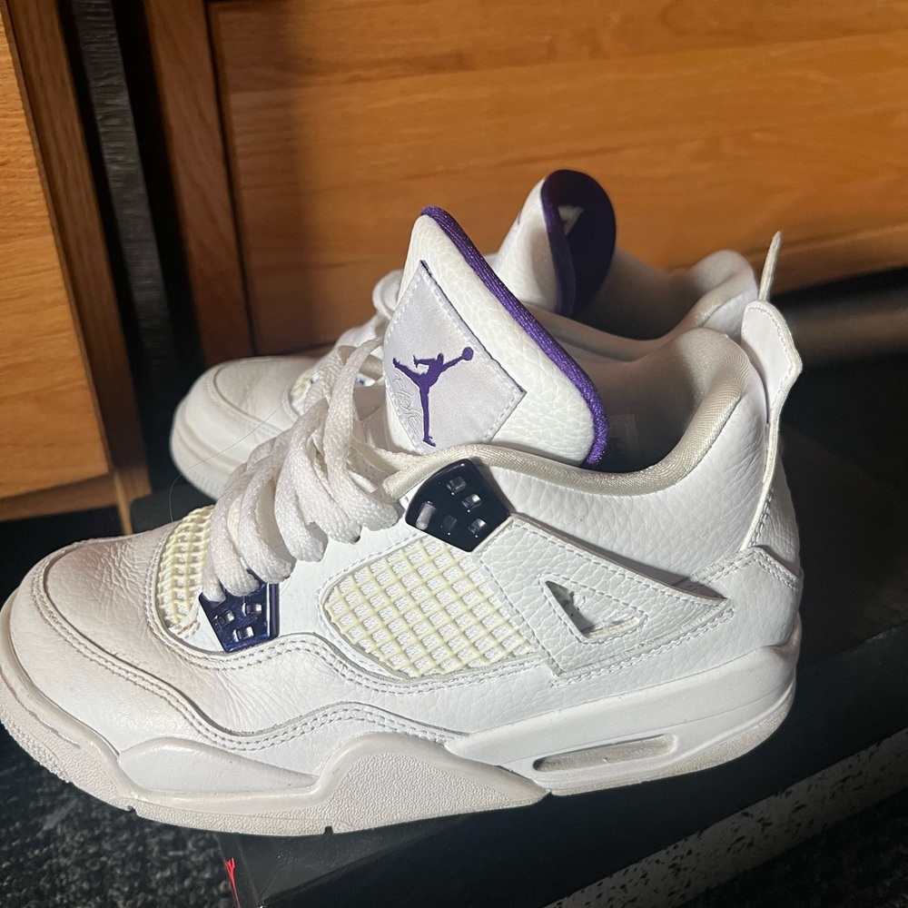 Jordan 4 purple metallic